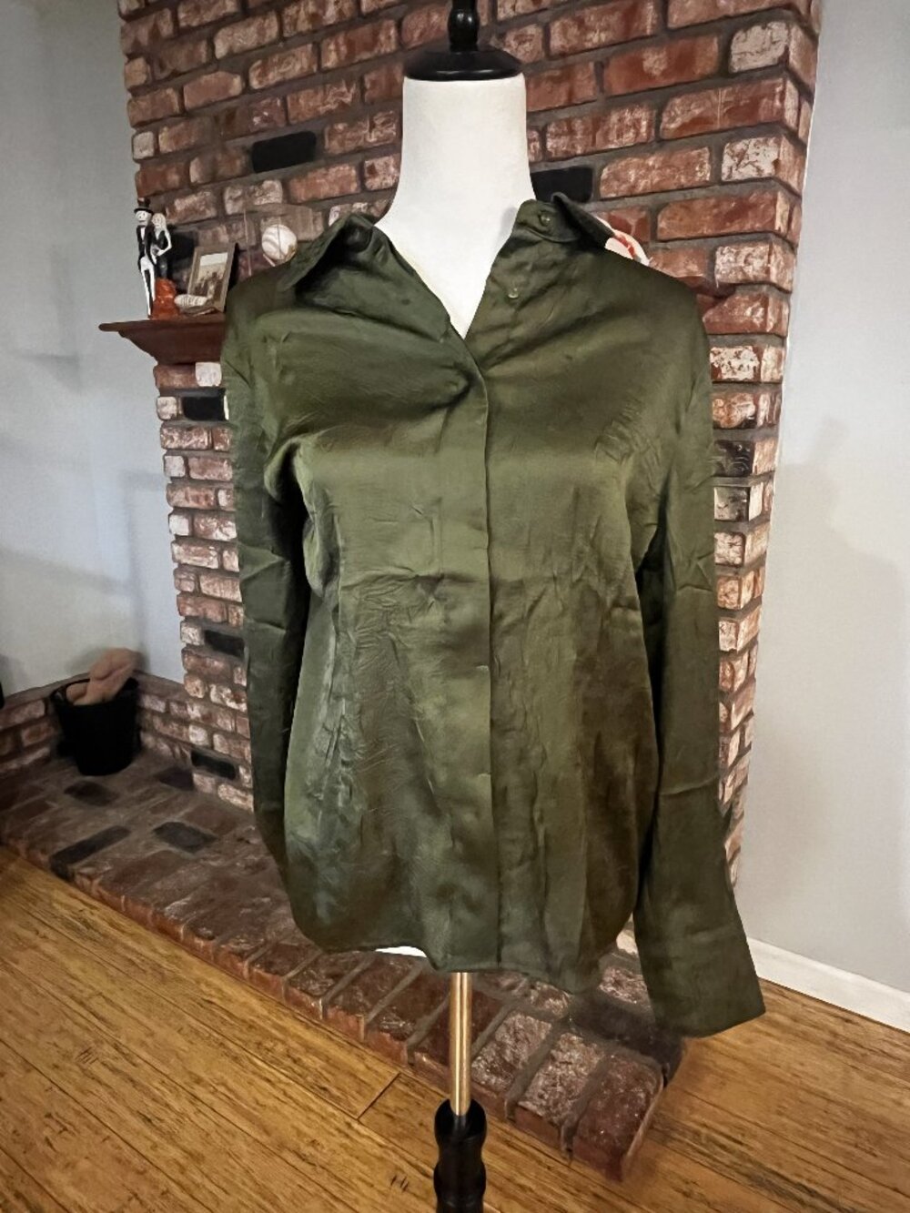 ✨ Truth Satin Button-Up Blouse NWT Size Large | PTP 23 Luxe Olive Top ✨